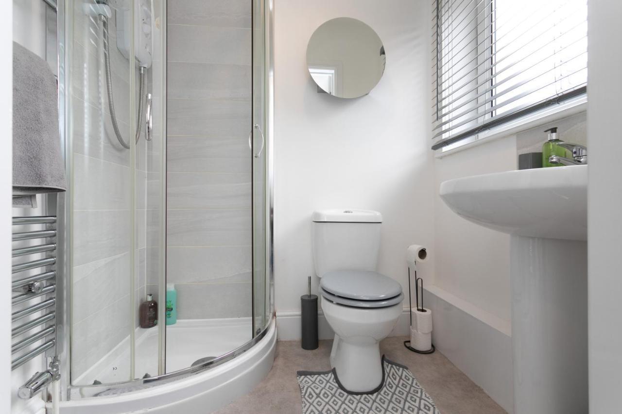 Near Hospital, Netflix, Sleeps Up To 3, Fast Wi-Fi Apartment ลินคอล์น ภายนอก รูปภาพ